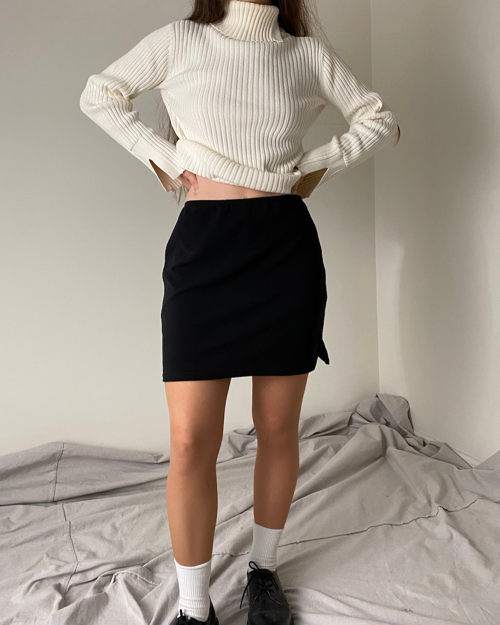 90s Exact Change Ribbed mini skirt (Size M)