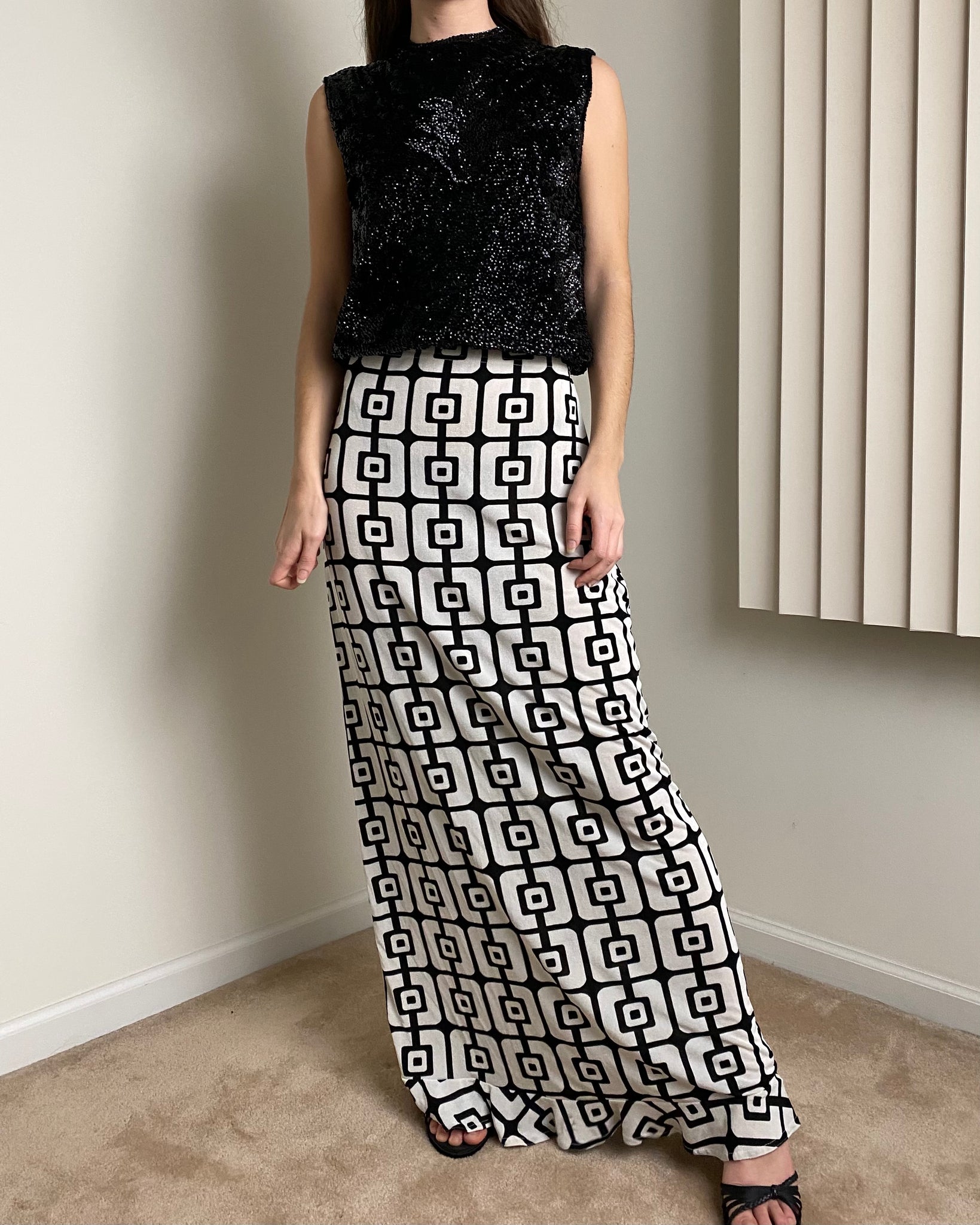 90s Geometric Maxi Skirt (size L)