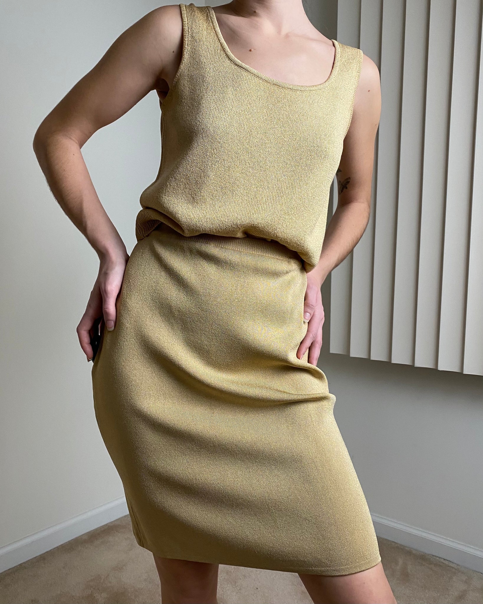 90s Dana Buchman Gold Knit Skirt (fits S/M)