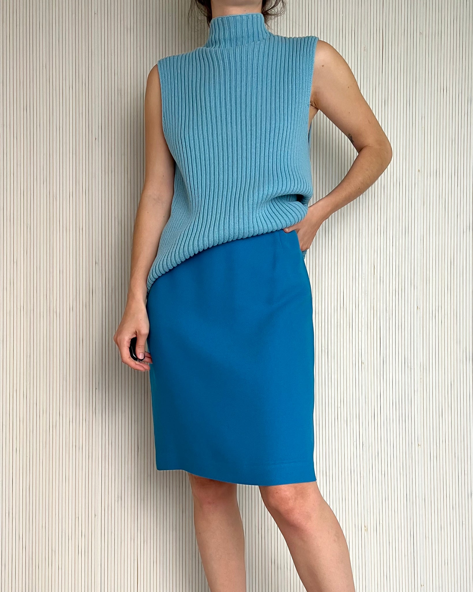 90s Aqua Skirt (Size M)
