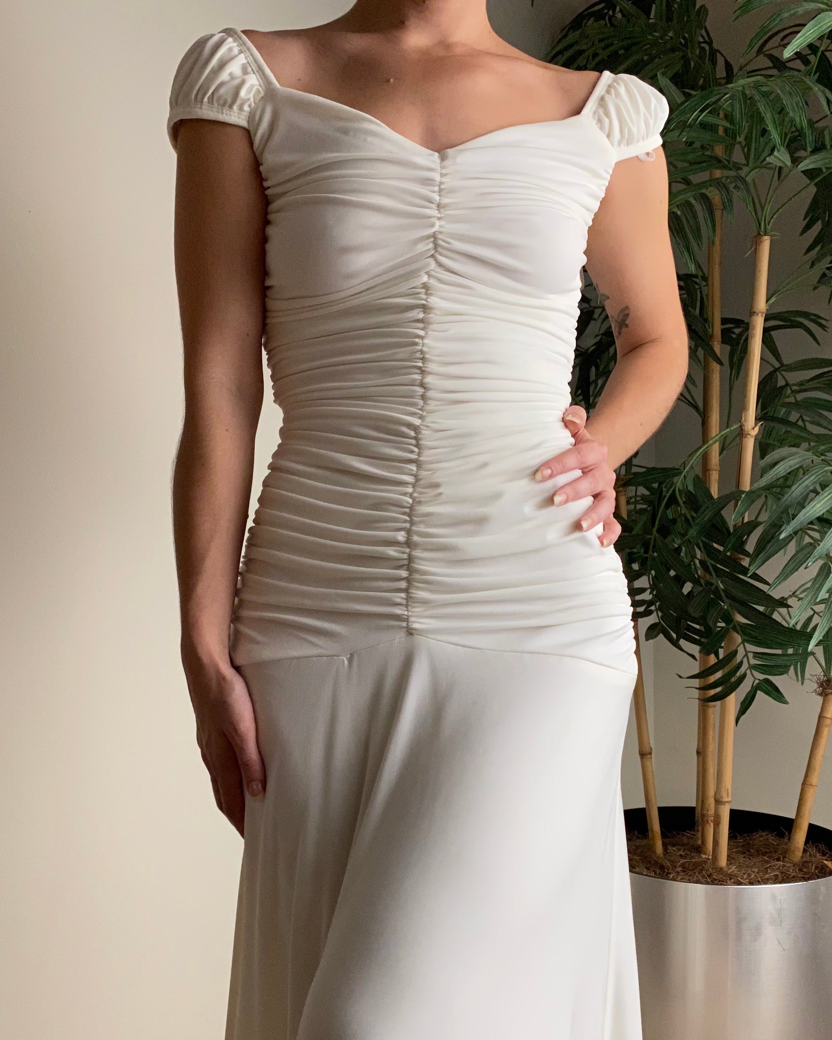 90s Jessica McClintock Ruched Ivory Evening Gown (fits 2/4)