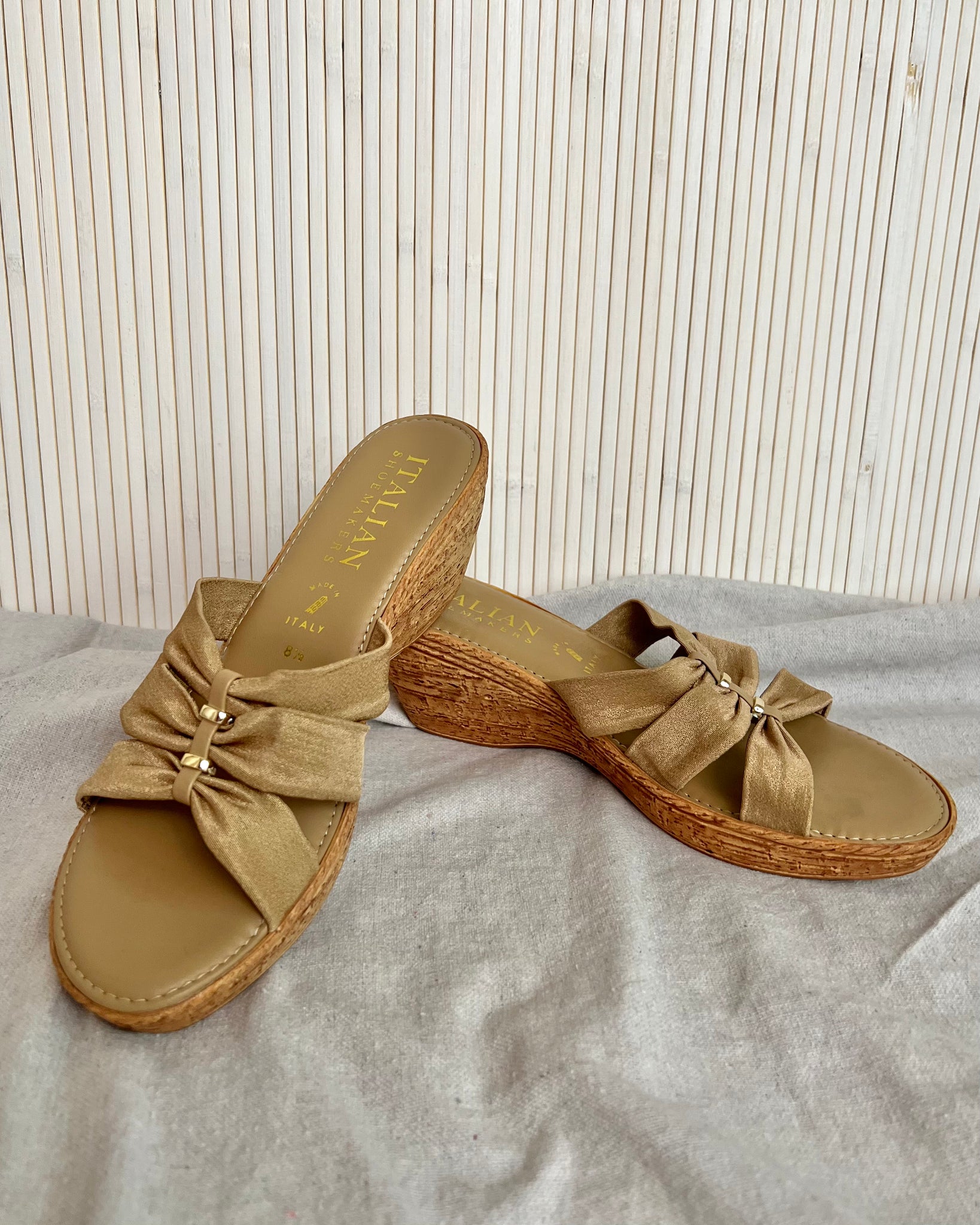 Y2k Italian Tan Wedge Sandals (Size 8.5)