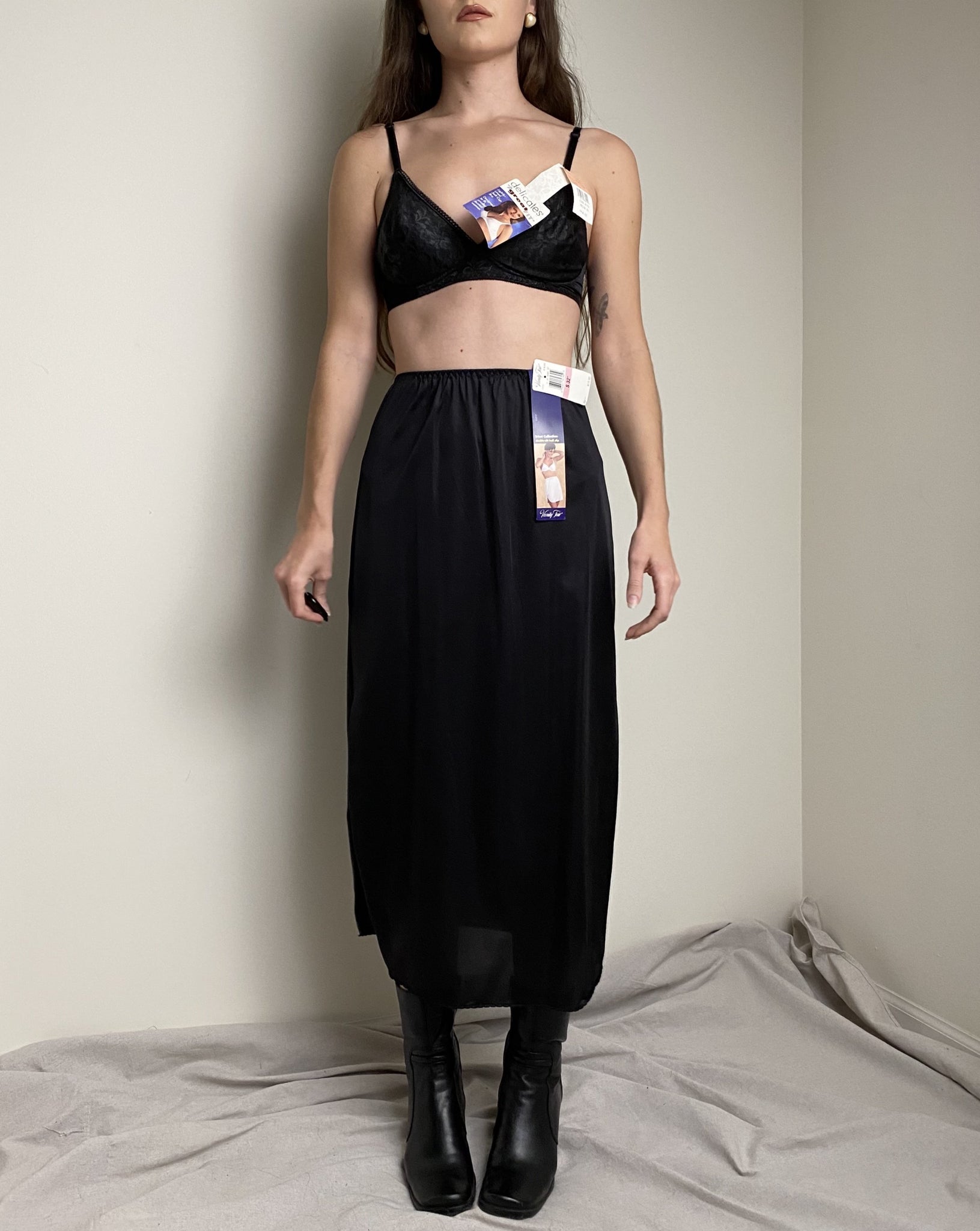 80s Vanity Fair Black Skirt Slip (size S)