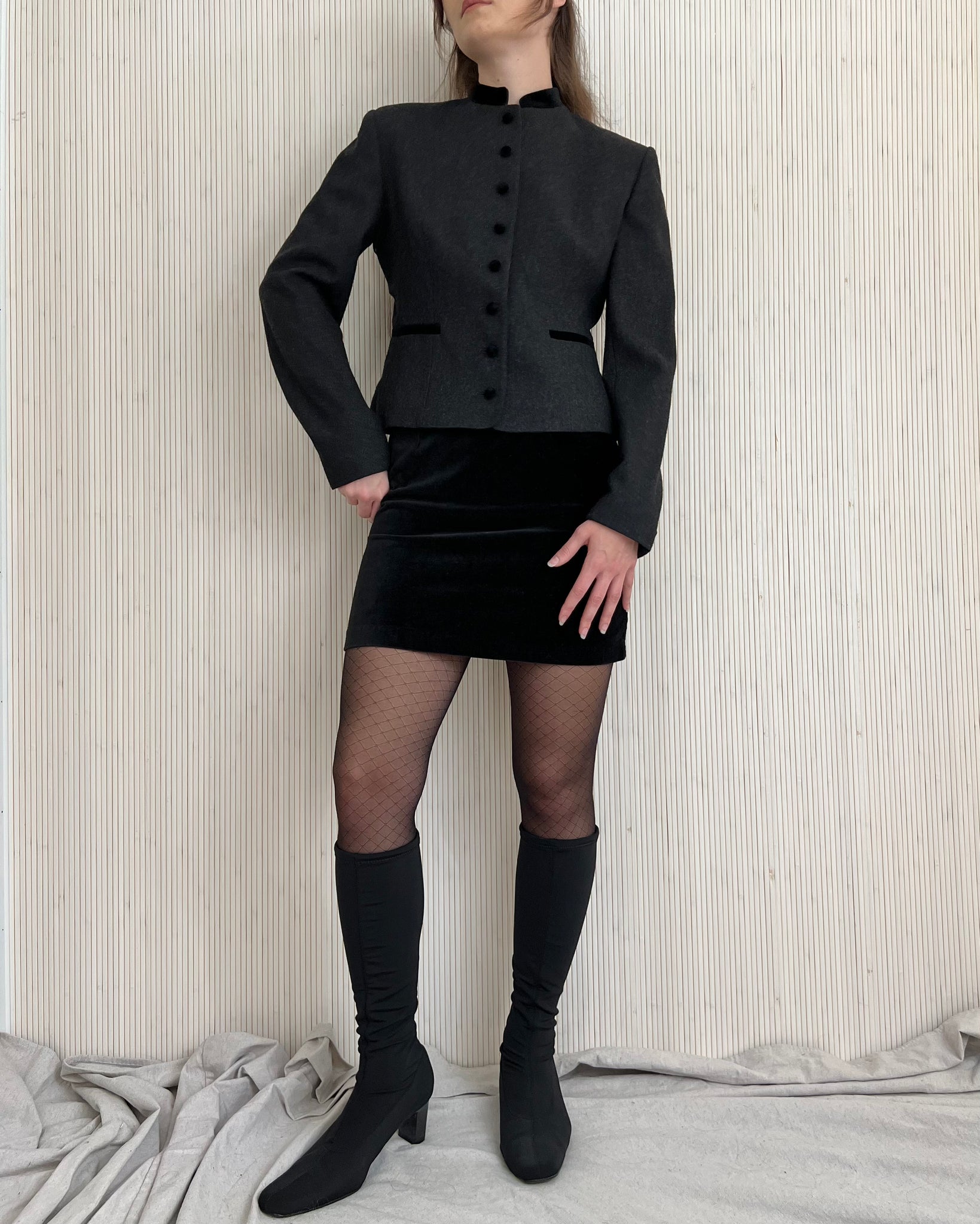 Y2k Velvet mini skirt (size 2)