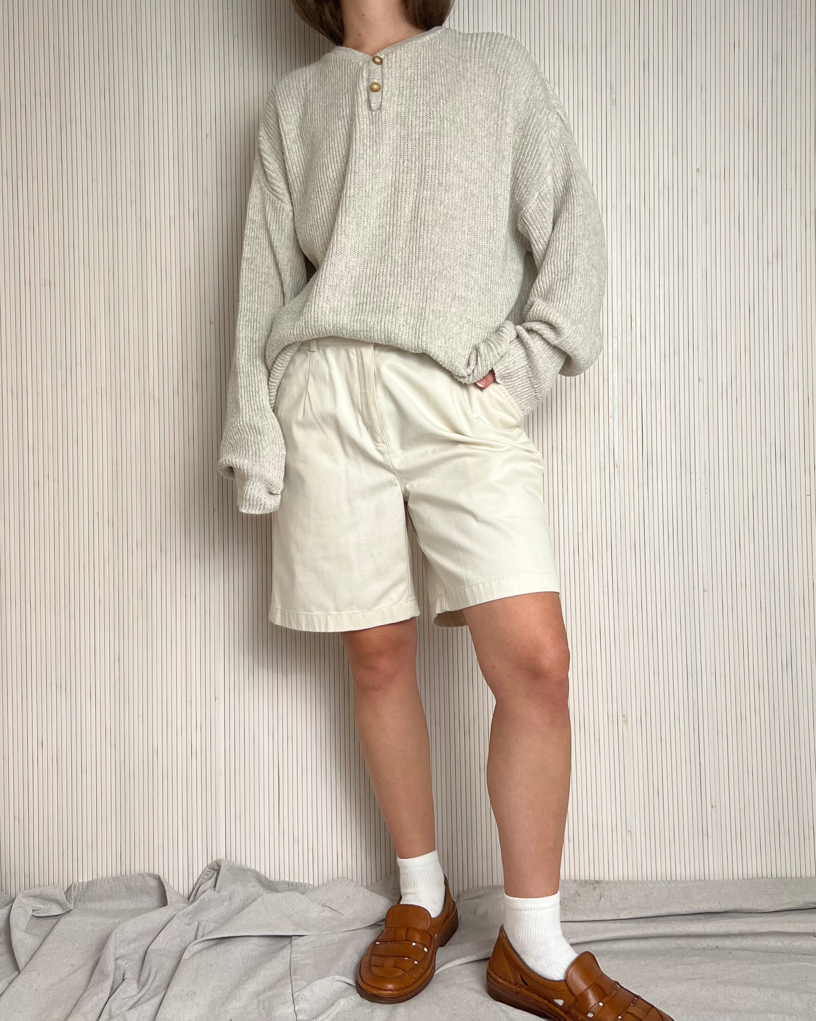 90s Light Khaki Shorts (Fits M)