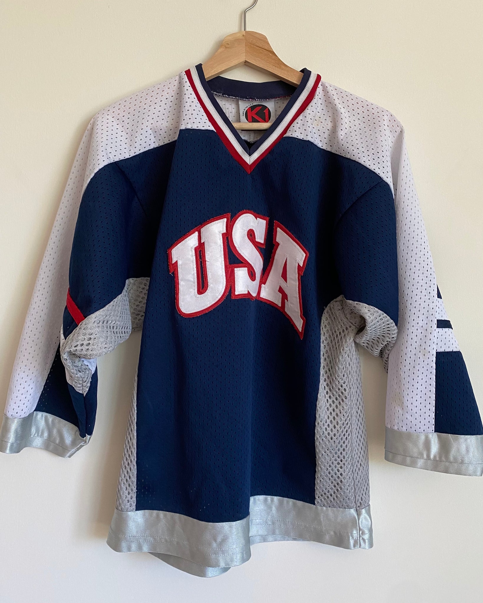 90s USA Hockey Jersey (Youth L)